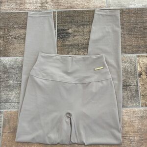 Gymshark Whitney Simmons High Rise Taupe Nude Leggings Size Small S